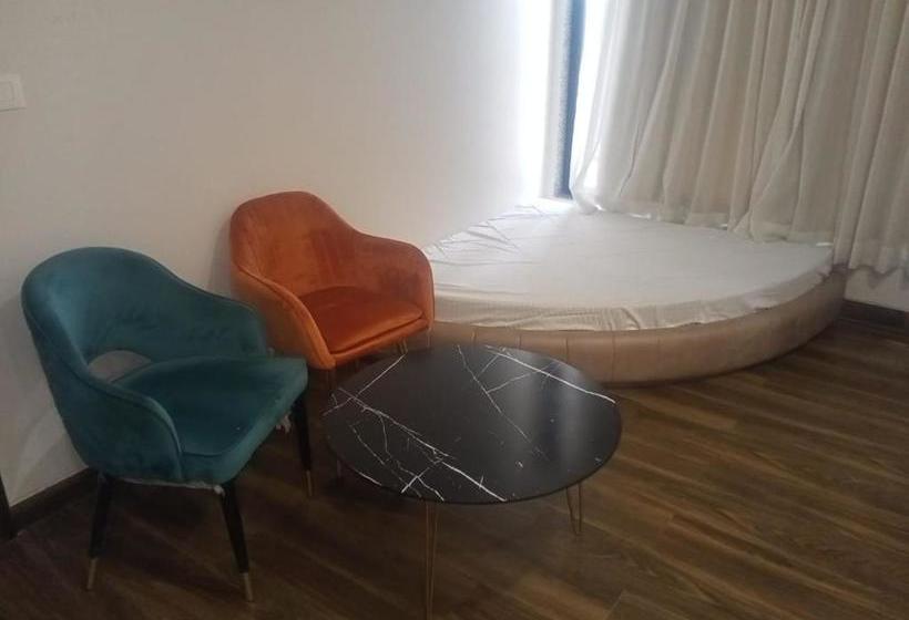 酒店 Ddsuites Agra