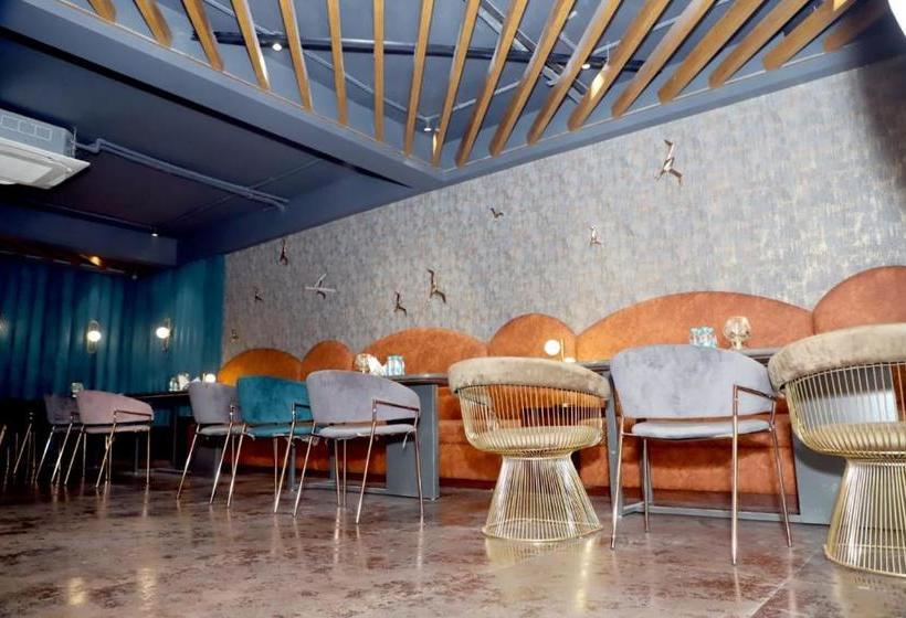 酒店 Ddsuites Agra