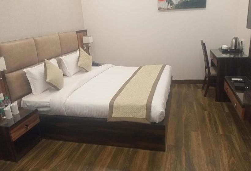 酒店 Ddsuites Agra