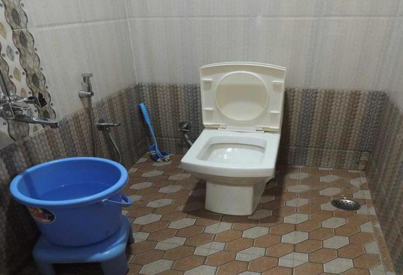 호텔 Staymaker Dsilva Dandeli Lodge