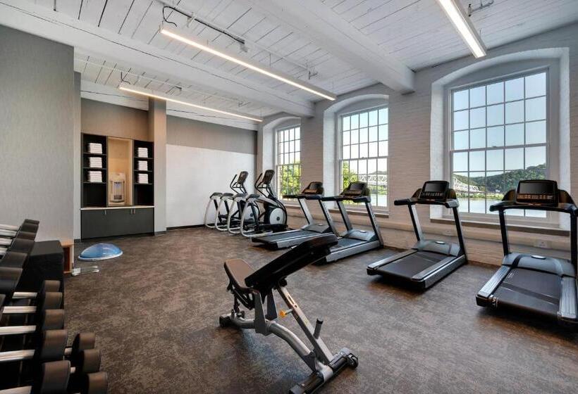 酒店 Fairfield Inn & Suites Madison Historic Eagle Cotton Mill