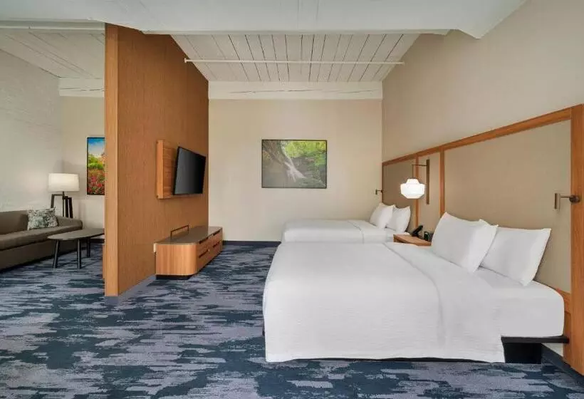 Hotelli Fairfield Inn & Suites Madison Historic Eagle Cotton Mill