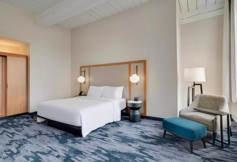 Hotelli Fairfield Inn & Suites Madison Historic Eagle Cotton Mill