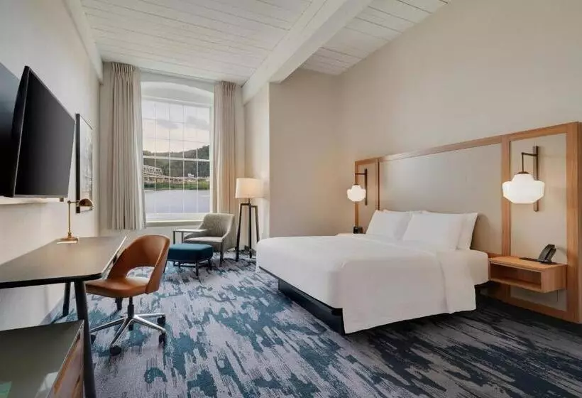 Hotelli Fairfield Inn & Suites Madison Historic Eagle Cotton Mill