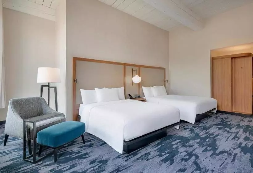 Hotelli Fairfield Inn & Suites Madison Historic Eagle Cotton Mill