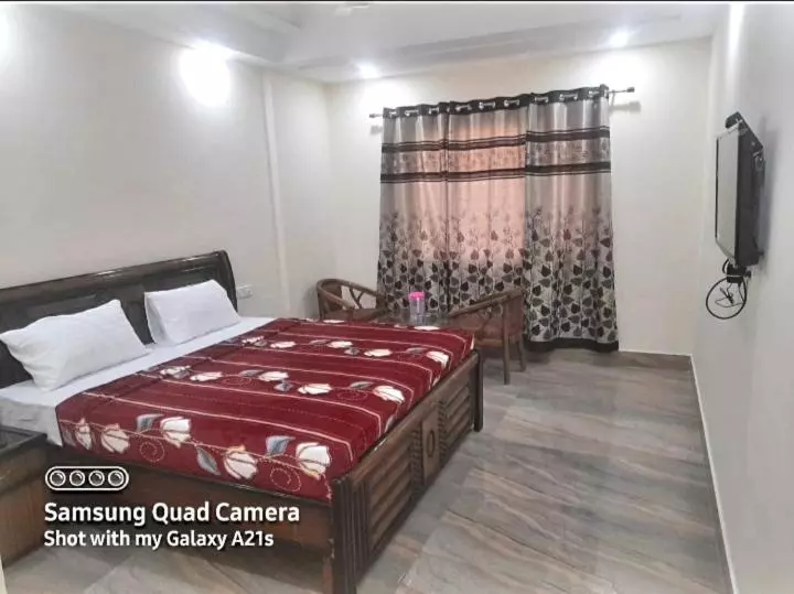 هتل The Ganga Castle