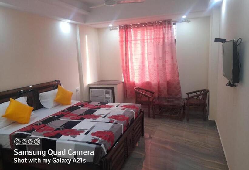 Hotell The Ganga Castle