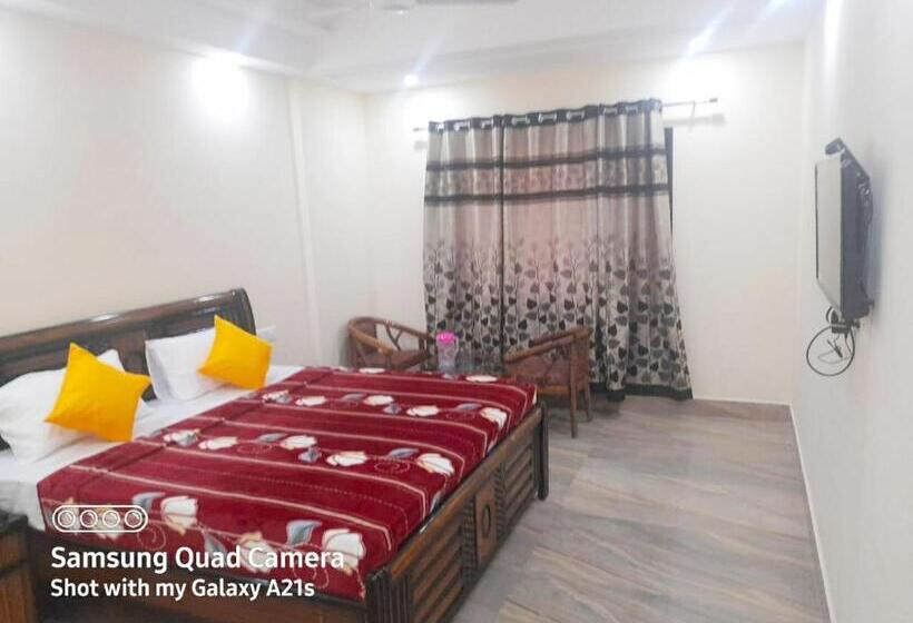 Hotell The Ganga Castle