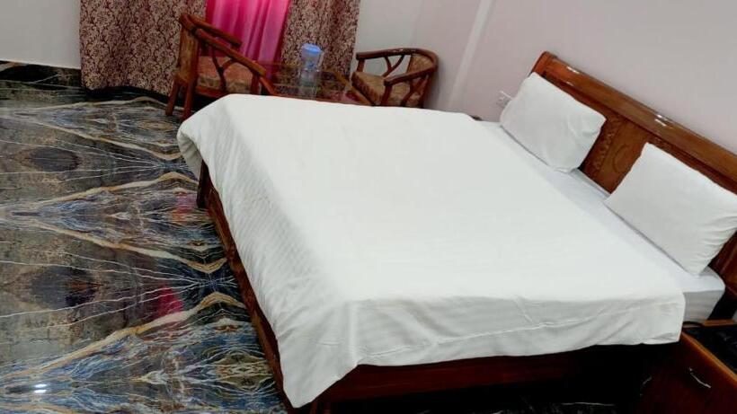 Hotell The Ganga Castle