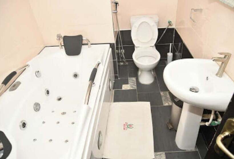 پانسیون Room In Lodge   Choice Gate Hotel Suitespresidential Suite For 6