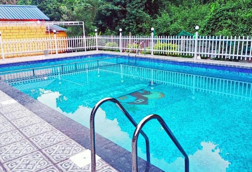 Lomakeskus Staymaker River Wood Residency