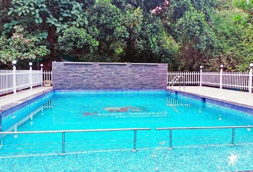 Lomakeskus Staymaker River Wood Residency