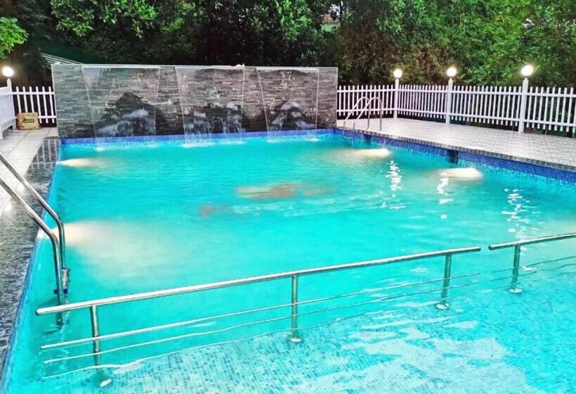 Lomakeskus Staymaker River Wood Residency