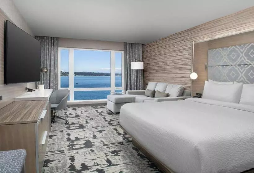 Silver Cloud Hotel Tacoma At Point Ruston Waterfront