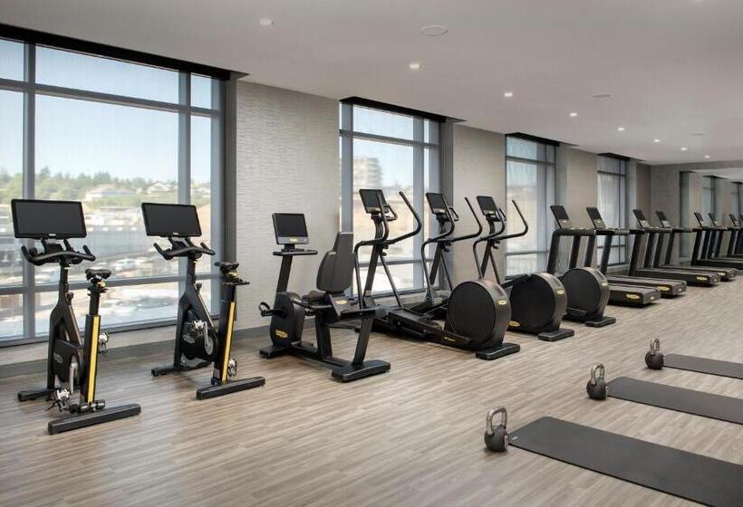 Silver Cloud Hotel Tacoma At Point Ruston Waterfront