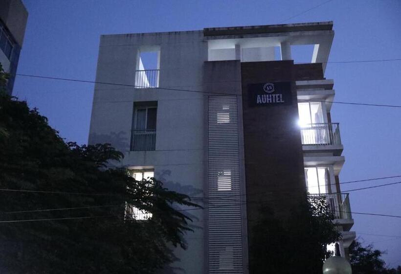 هتل Auhtel Baner
