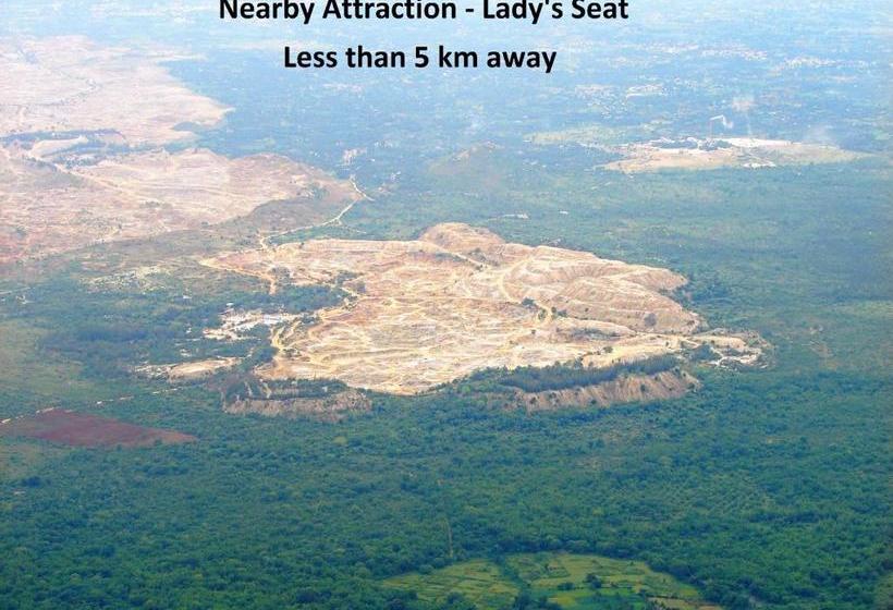 فندق Capital O 79102 Krish Holiday Inn