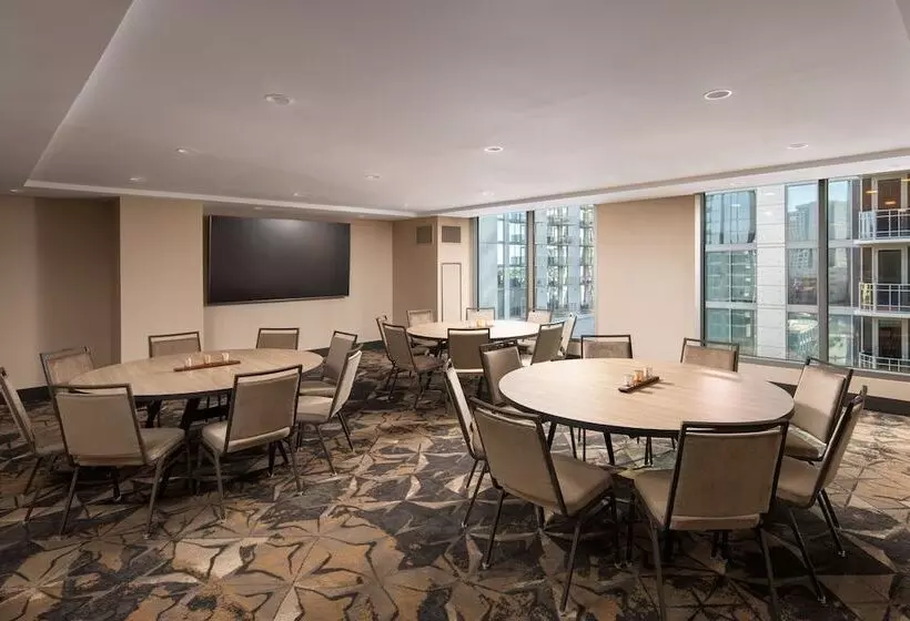 هتل Epicurean Atlanta, Autograph Collection