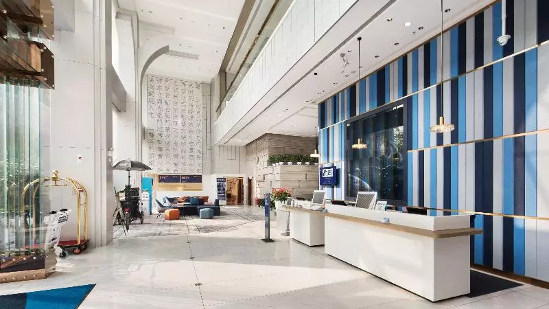 هتل Holiday Inn Express Shenzhen North Station By Ihg