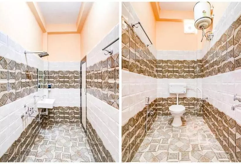 هتل Oyo 77242 R K Residency Sgpgi