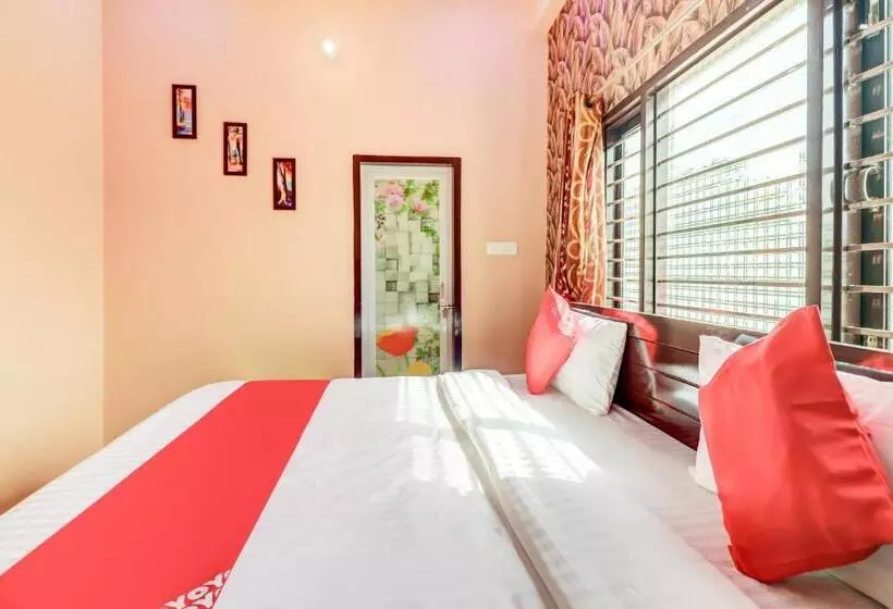 هتل Oyo 77242 R K Residency Sgpgi