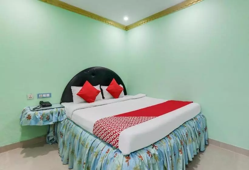 ホテル Oyo 78777  Uday Raj Palace