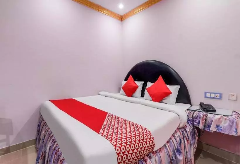 ホテル Oyo 78777  Uday Raj Palace