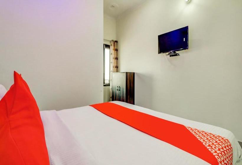 ホテル Oyo 79242 City Heart