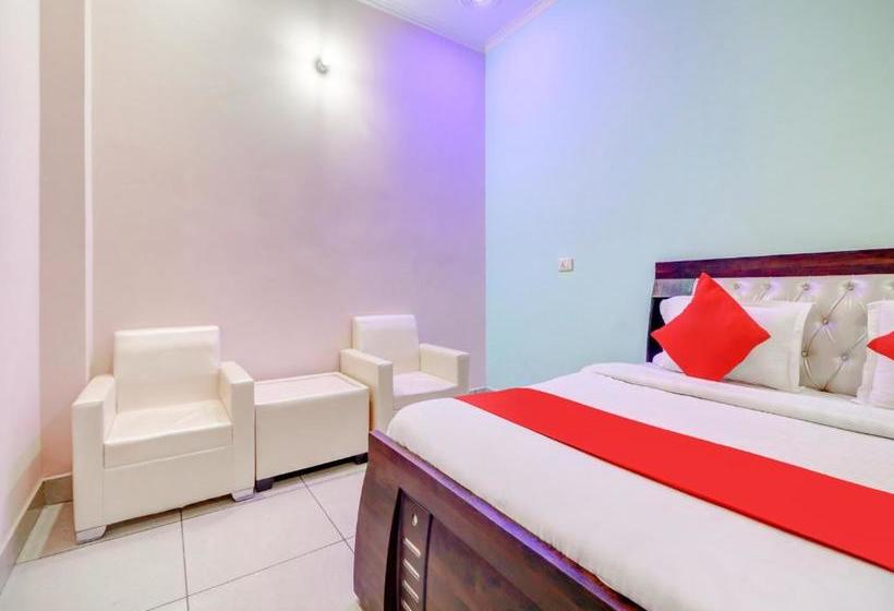 ホテル Oyo 79242 City Heart
