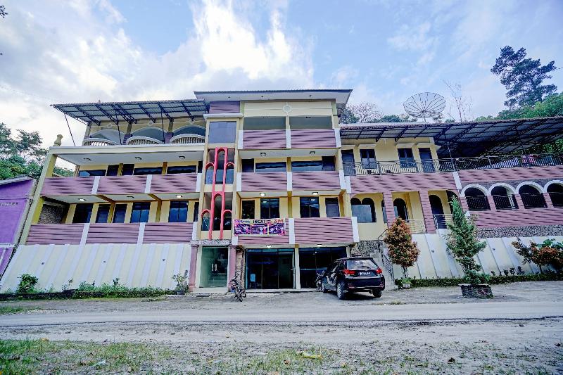 فندق Oyo 90331  Toba Shanda