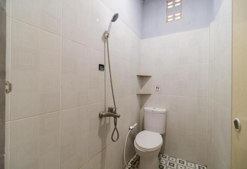 בית מלון כפרי Reddoorz Plus Near Ramayana Pematangsiantar