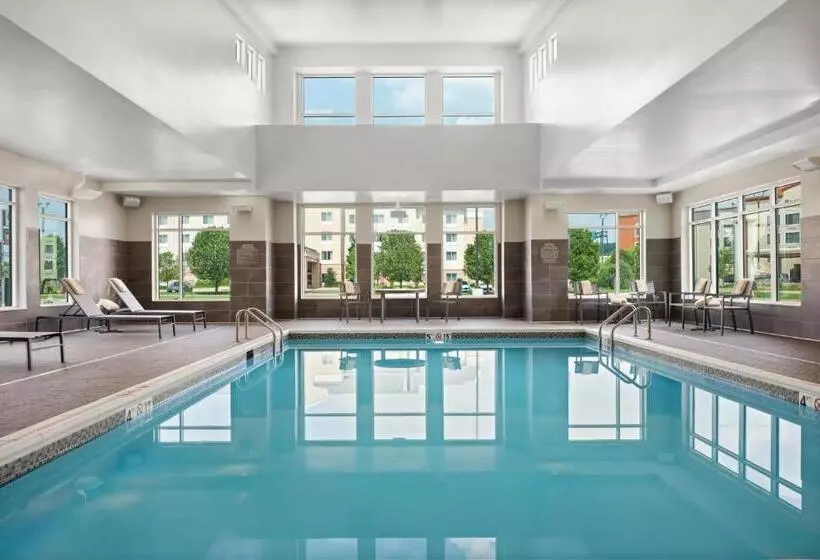 هتل Residence Inn By Marriott East Peoria