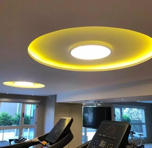 ホテル Soho Suites