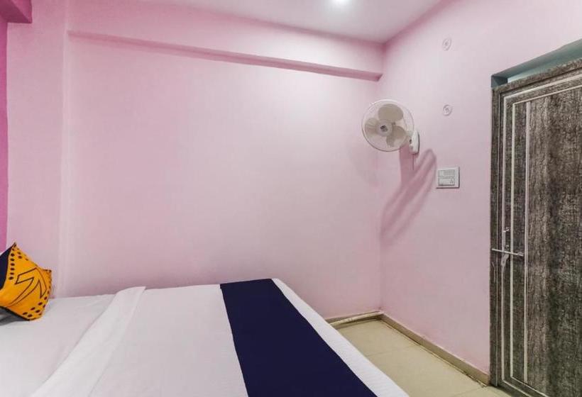 בית מלון כפרי Spot On 76263 A Haweli