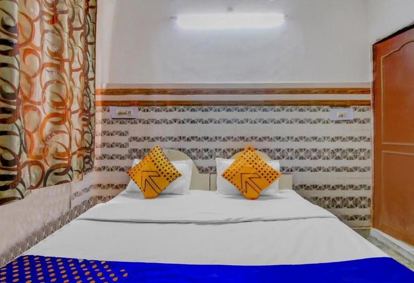 בית מלון כפרי Spot On Agr489  Relax