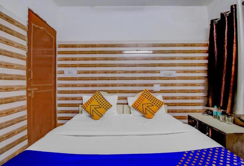 בית מלון כפרי Spot On Agr489  Relax