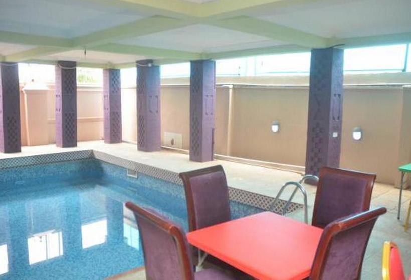 پانسیون Limoh Suitesbenin City