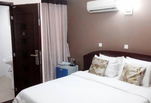 پانسیون Limoh Suitesbenin City