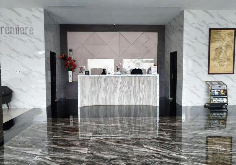 Zenith Premiere Hotel Baubau