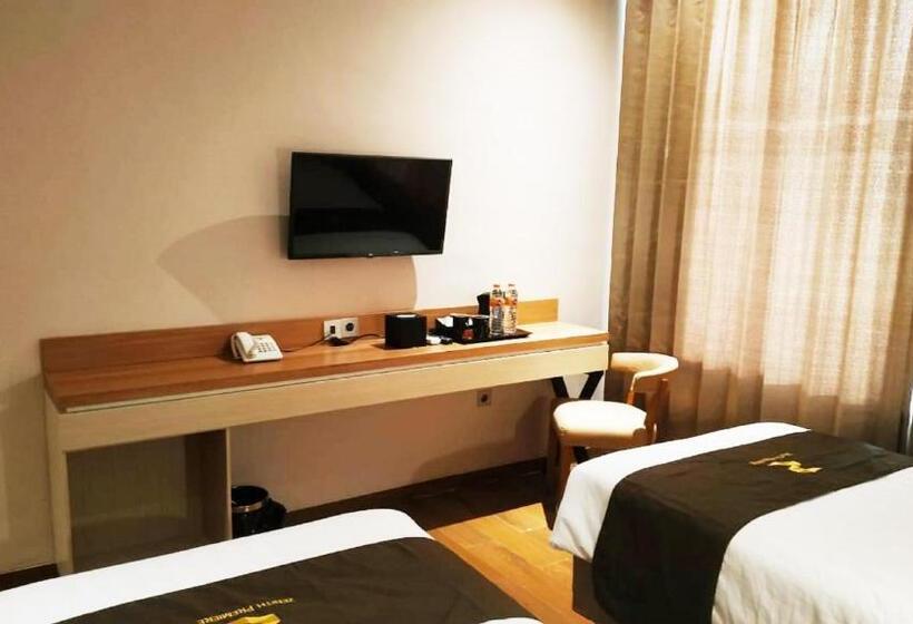 Zenith Premiere Hotel Baubau