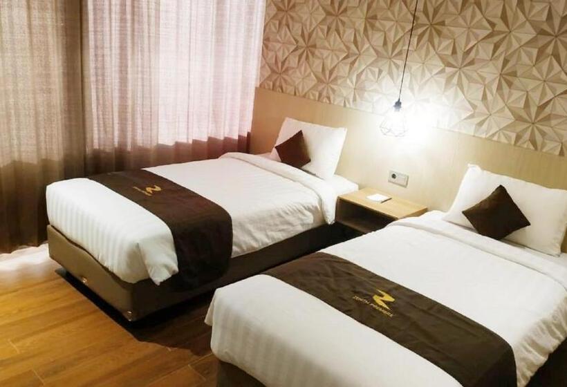 Zenith Premiere Hotel Baubau