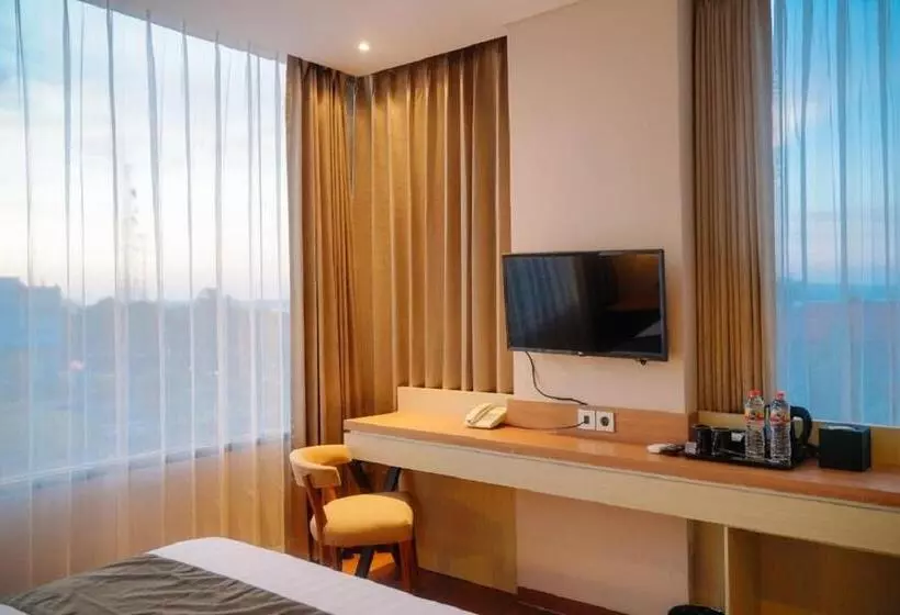 Zenith Premiere Hotel Baubau