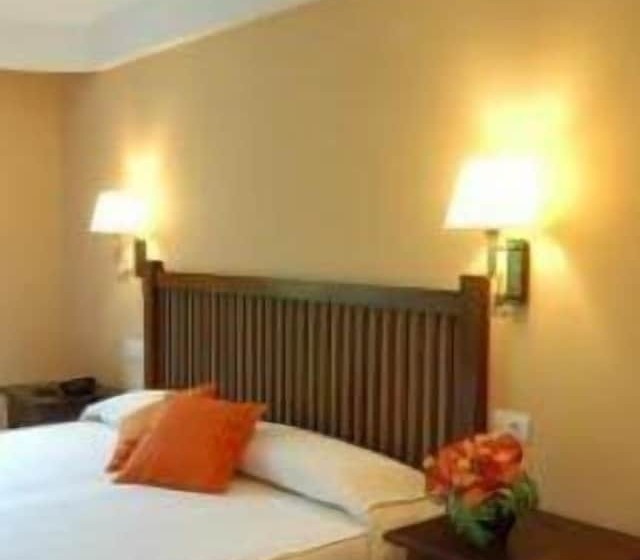 Aparthotel El Galeón