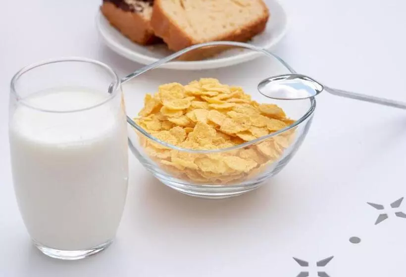 בית מלון כפרי Athens Market Portrait