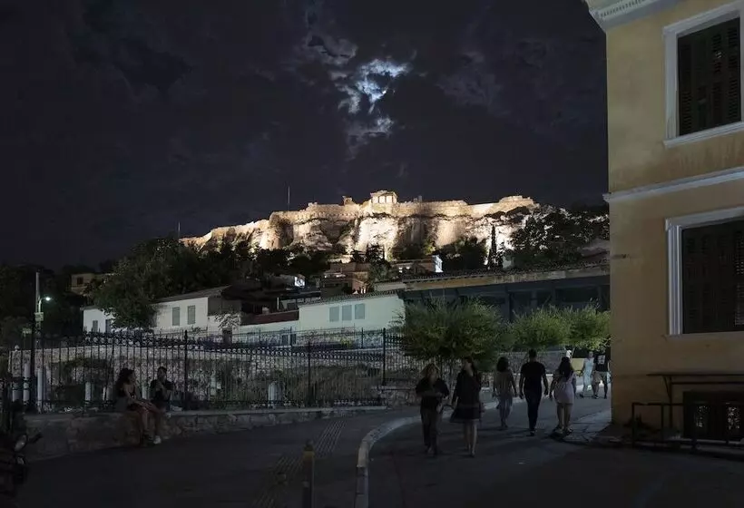 בית מלון כפרי Athens Market Portrait