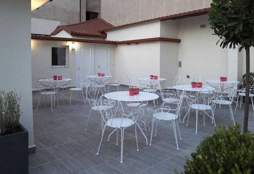 בית מלון כפרי Athens Market Portrait