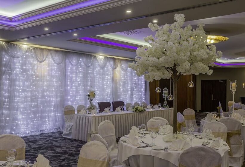 فندق Athlone Springs