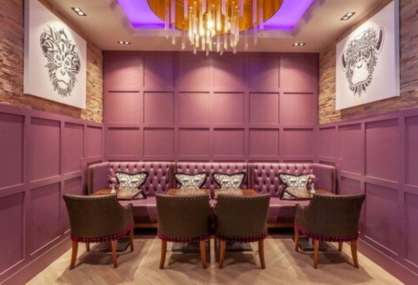 فندق Athlone Springs