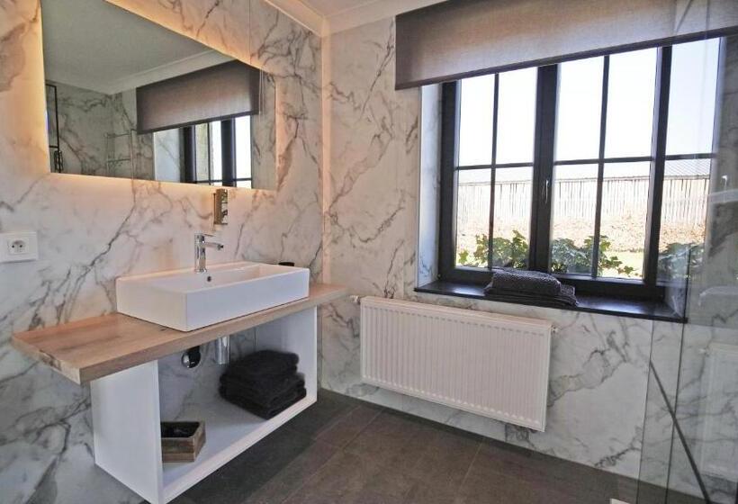 בית מלון כפרי Auberge La Hutte Lurette