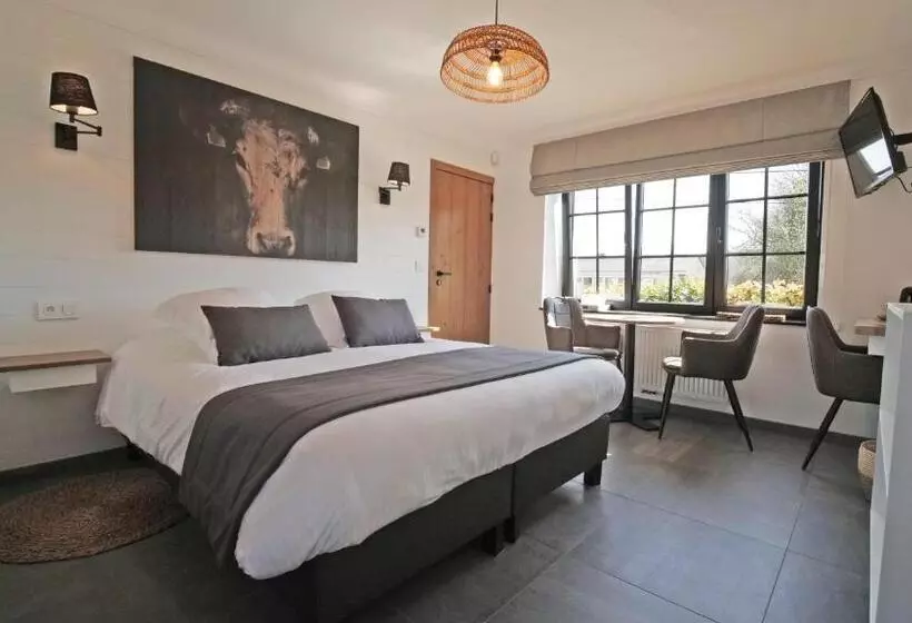 Отель Auberge La Hutte Lurette